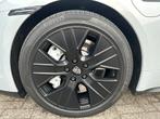 Porsche Taycan 20” Aero velgen met Pirelli zomerbanden., Ophalen, Gebruikt, 285 mm, Band(en)