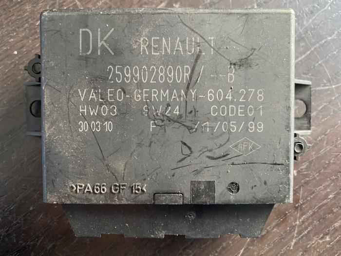 PDC Module van een Renault Megane, Auto-onderdelen, Carrosserie, Renault, Gebruikt, 3 maanden garantie, Ophalen of Verzenden