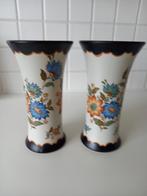 2 identieke vazen, Hollands plateel, Ophalen