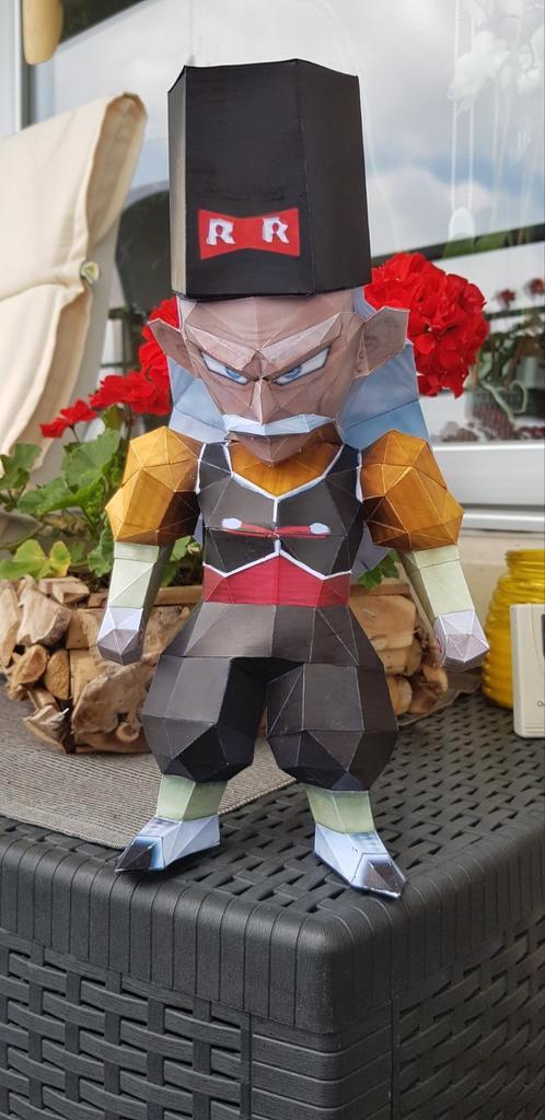 Papercraft dragonball cyborg c20 figuren, Hobby en Vrije tijd, Modelbouw | Figuren en Diorama's, Zo goed als nieuw, Ophalen of Verzenden