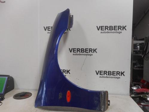 SPATBORD RECHTS VOOR Ford Mondeo II (01-1996/09-2000), Auto-onderdelen, Carrosserie, Spatbord, Ford, Voor, Rechts, Gebruikt