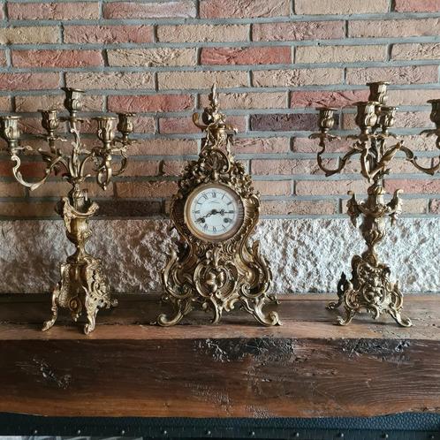 Klok en kandelaars schouwgarnituur, Antiek en Kunst, Antiek | Klokken, Ophalen of Verzenden