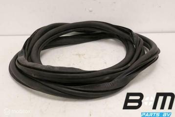 Portierrubber rechtsvoor Audi S1 8X Sportback 8X4831722B beschikbaar voor biedingen