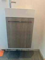 Handenwasser toilet met kast., Huis en Inrichting, Badkamer | Badkamermeubels, Ophalen, Zo goed als nieuw