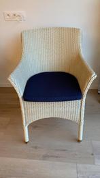 Riete witte stoelen met blauwe kussens, Enlèvement