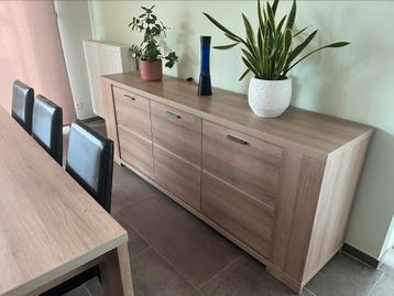 Complete eetkamer (5-delig) beschikbaar voor biedingen