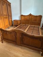 Chambre à coucher en bois massif – comme neuve – 1.100 €, Antiquités & Art