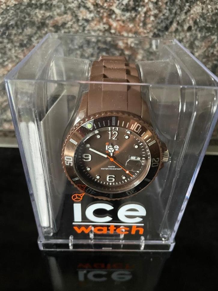 ICE watch kleur bruin, Handtassen en Accessoires, Horloges | Kinderen, Zo goed als nieuw, Jongen of Meisje, Bruin, Ophalen
