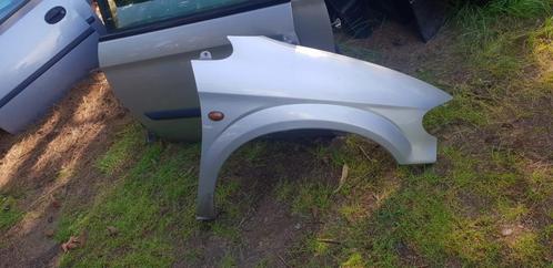 CHRIJSLER VOYAGER VOORSCHERM RECHTS BJ 2001 TOT 2009, Auto-onderdelen, Carrosserie, Spatbord, Gebruikt, Ophalen of Verzenden