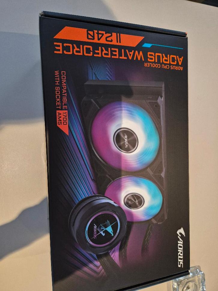 Aorus Waterforce 240 G2 AIO koeler als nieuw, Computers en Software, Computerkoelers, Waterkoeling, Ophalen of Verzenden