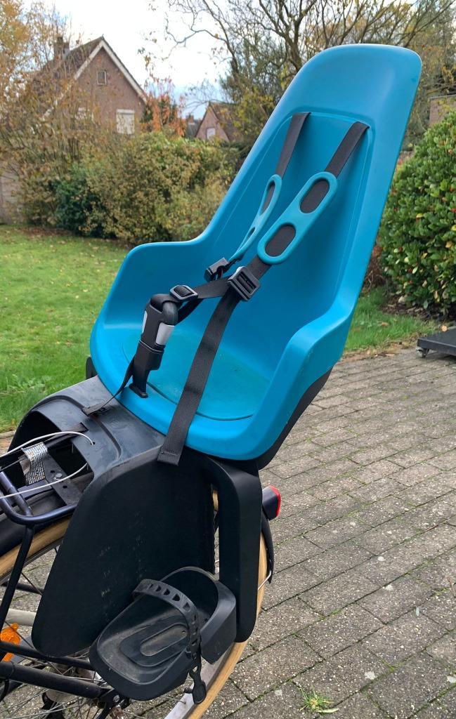 Bobike One Maxi - 2 fietsstoeltjes, Fietsen en Brommers, Fietsaccessoires | Fietsstoeltjes, Gebruikt, Achterzitje, Voetsteuntjes