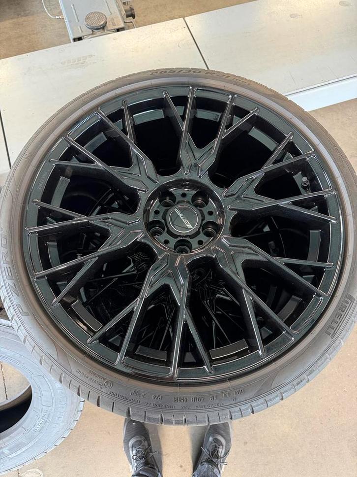 XPENG P7 21” breedset wielen, Auto diversen, Wieldoppen, Ophalen