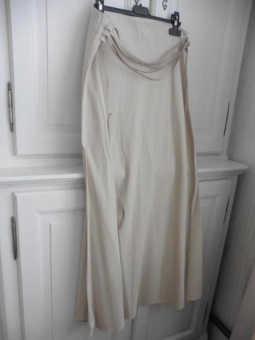Mooie lange rok, licht, lichtbeige - T.40, Kleding | Dames, Rokken, Nieuw, Beige, Onder de knie, Ophalen of Verzenden