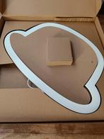 Atelier Pierre- LED muurlamp Chap-o wit 49 x 32 cm, Ophalen, Nieuw, Hout, Design