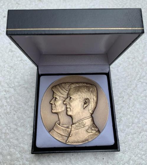 Medaille, Penning, Koning Filip en Koningin Mathilde + doos, Verzamelen, Koningshuis en Royalty, Zo goed als nieuw, Overige typen