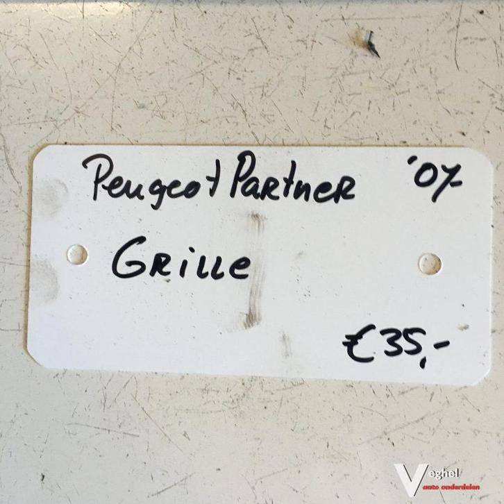 Peugeot Partner 2007 Grille, Autos : Pièces & Accessoires, Autres pièces automobiles, Utilisé, Enlèvement ou Envoi