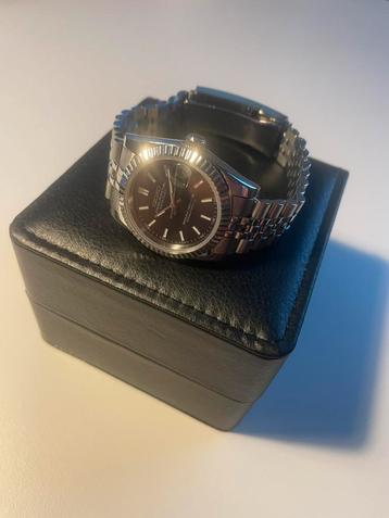 Montre automatique Seiko Mod Datejust noire pour hommes, Bijoux, Sacs & Beauté, Montres | Hommes, Montre-bracelet, Seiko, Acier