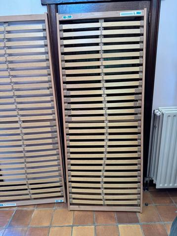2 boxsprings met elk 28 latten, Huis en Inrichting, Slaapkamer | Matrassen en Bedbodems, Ophalen, Tweepersoons, Zo goed als nieuw