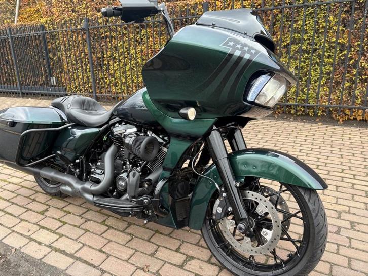 Harley road Glide 114", Motoren, Motoren | Harley-Davidson, Bedrijf, Toermotor, meer dan 35 kW, 2 cilinders, Motorrijbewijs A