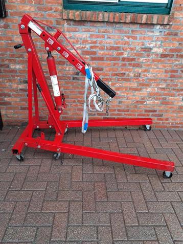Garage kraan lotus 2 ton beschikbaar voor biedingen