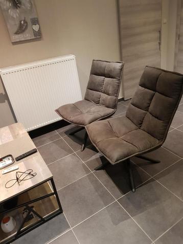 2 magnifique fauteuils pivotant gris foncé  neuf 