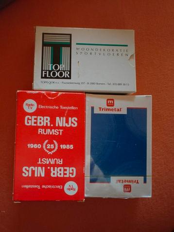3 boeken speelkaarten (2 zgan + 1 nieuw) beschikbaar voor biedingen