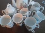Vintage porseleinen koffieset, Antiek en Kunst, Antiek | Servies compleet, Ophalen of Verzenden