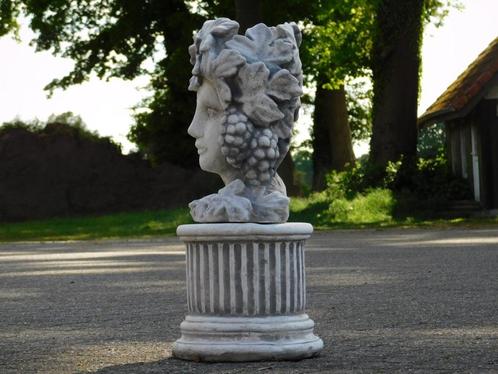 Bloempot Vrouw op Sokkel - 58 cm - Steen, Tuin en Terras, Tuinbeelden, Nieuw, Steen, Ophalen of Verzenden