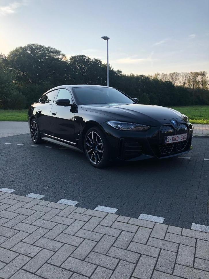 BMW i4eDrive40 Gran Coupé, Auto's, BMW, Particulier, i4, ABS, Achteruitrijcamera, Airbags, Airconditioning, Alarm, Apple Carplay