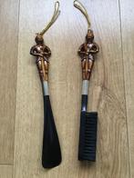 Schoenlepel-en borstel, Ophalen
