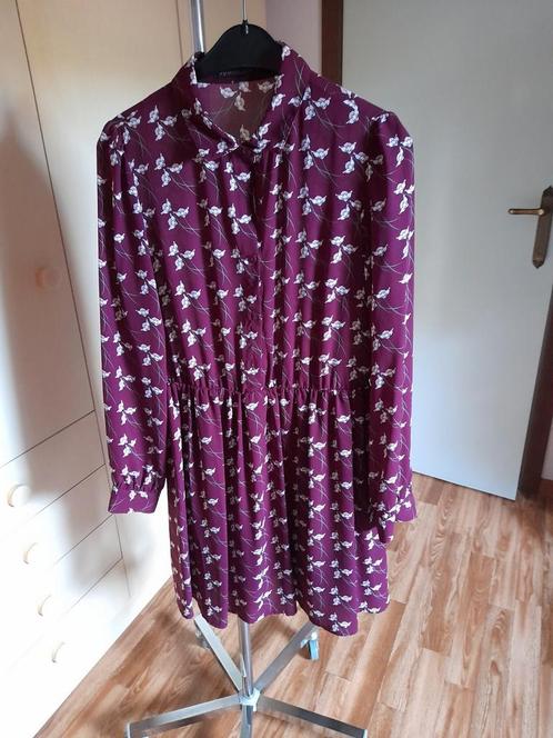 Robe en tissu souple., Vêtements | Femmes, Robes, Comme neuf, Taille 38/40 (M), Rouge, Au-dessus du genou, Enlèvement ou Envoi