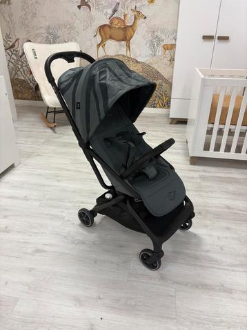Buggy Easywalker de la marque MINI, Enfants & Bébés, Enlèvement, Comme neuf, Protection de pluie