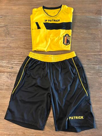 Patrick referee uitrusting. beschikbaar voor biedingen