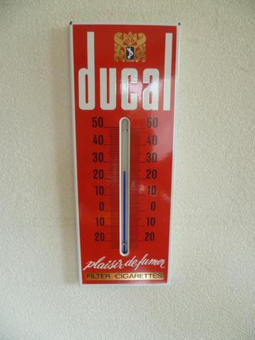 EMAILLE RECLAME THERMOMETER"DUCAL FILTER CIGARETTES"JAREN 60 beschikbaar voor biedingen