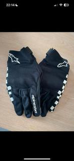 Gants de moto XXL, peu utilisés, Motos, Vêtements | Vêtements de moto, Gants