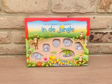 Boek met draaischijf beschikbaar voor biedingen