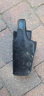 Holster, Verzamelen, Ophalen