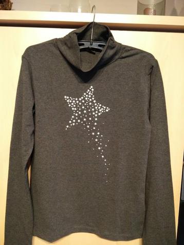 Pull JBC.  maat 170-176 of SMALL.  NIEUW. beschikbaar voor biedingen