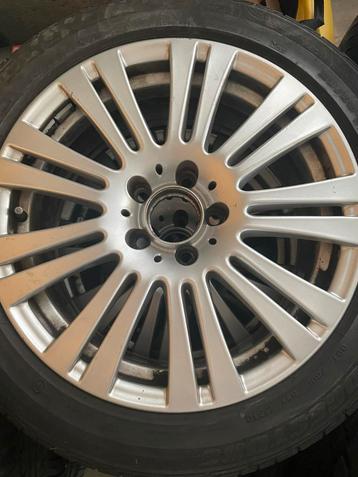 235/45 R17 velgen+band beschikbaar voor biedingen