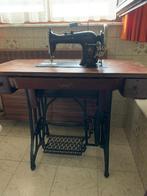 Authentieke naaitafel, Ophalen