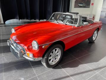 PRACHTIGE MGB 1975 CHROME BUMPER MET NIEUWE MOTOR