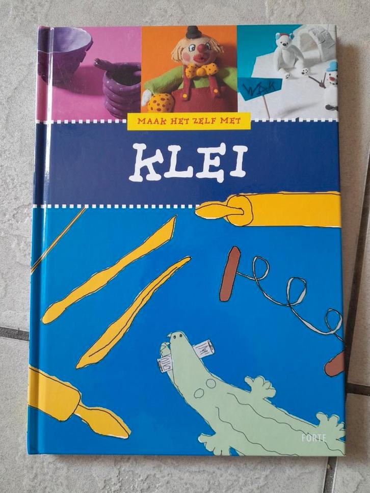 Carla Pont - Maak het zelf met klei, Boeken, Kinderboeken | Jeugd | onder 10 jaar, Zo goed als nieuw, Ophalen