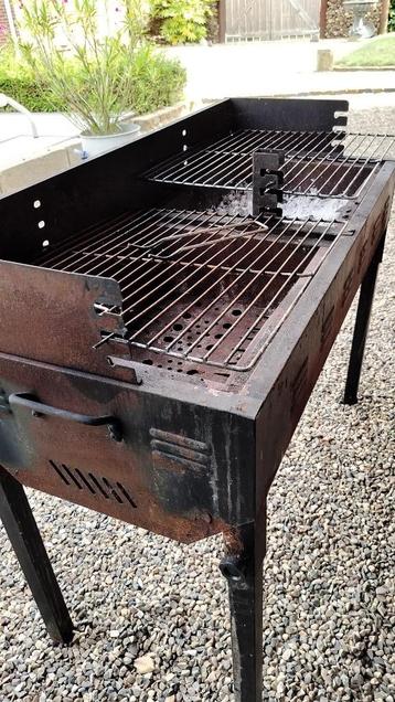 Barbecue  beschikbaar voor biedingen