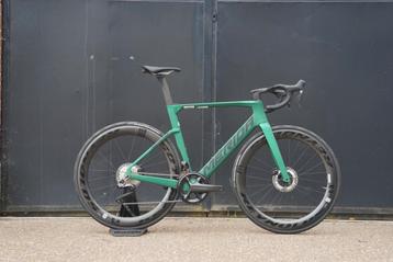 Nieuwe Merida Reacto 8000 Ultegra Di2 12s beschikbaar voor biedingen