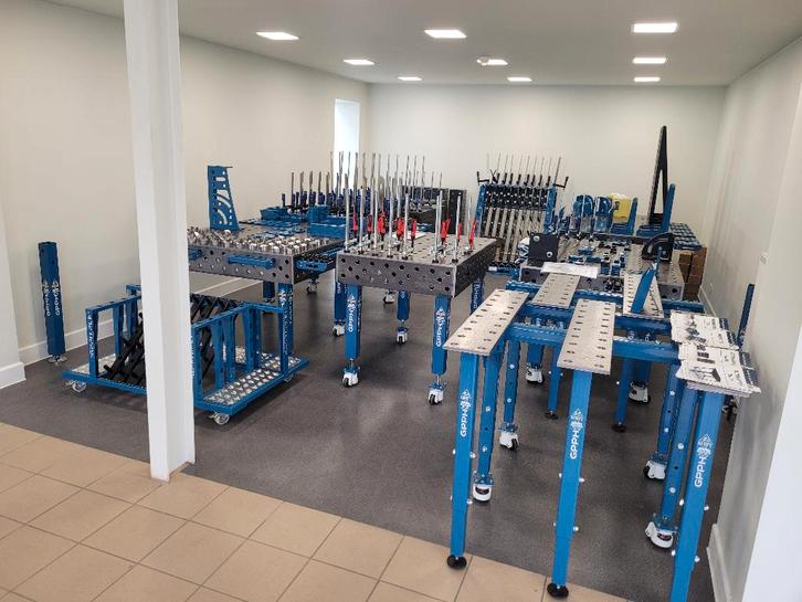 TRADITIONELE LASTAFEL TWT.PLUS.150 x 148, Doe-het-zelf en Bouw, Werkbanken, Nieuw, Ophalen