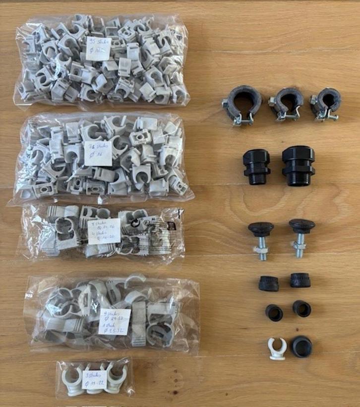 #191 Aaneenschuifbare Veerklemmen (klembeugels) + Andere, Doe-het-zelf en Bouw, Elektriciteit en Kabels, Zo goed als nieuw, Overige typen