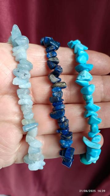 Elastische armbanden met natuurstenen  beschikbaar voor biedingen