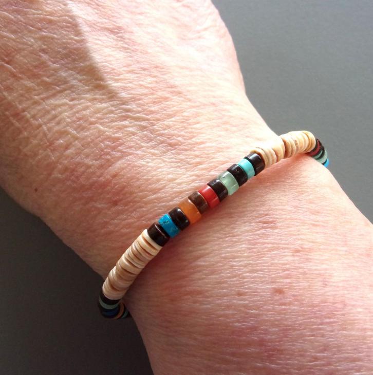 Indiaanse armband voor dames met koraal en turkoois ringen, Handtassen en Accessoires, Armbanden, Nieuw, Elastiek, Blauw, Met bedels of kralen