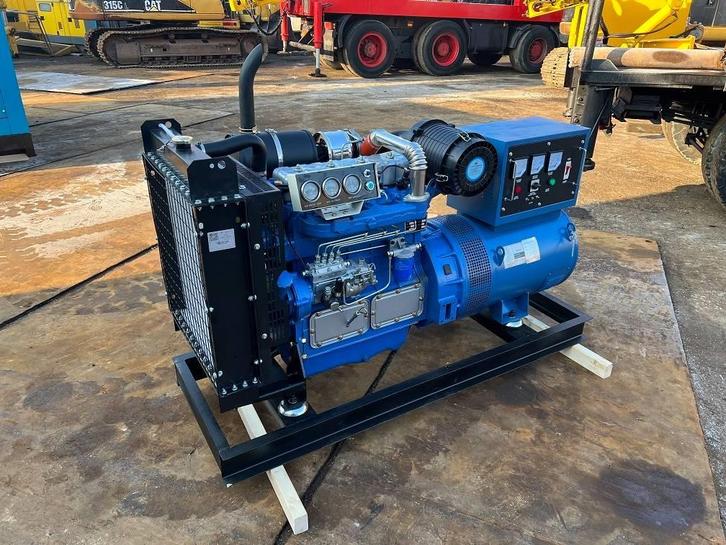 Ricardo 50kva (40kw) generator 3 phase 50hz 400v unused, Zakelijke goederen, Machines en Bouw | Aggregaten