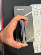 Samsung galaxy z flip7

Met doos

Met originele samsung opla, Ophalen of Verzenden, Zo goed als nieuw